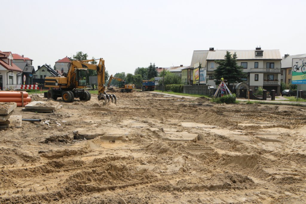 Fotoraport z budowy ronda na ulicy Goworowskiej [14.07.2021] - zdjęcie #21 - eOstroleka.pl