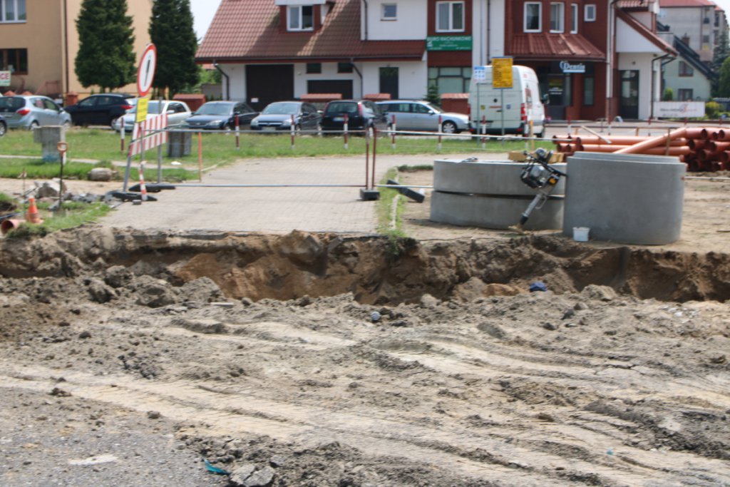 Fotoraport z budowy ronda na ulicy Goworowskiej [14.07.2021] - zdjęcie #30 - eOstroleka.pl