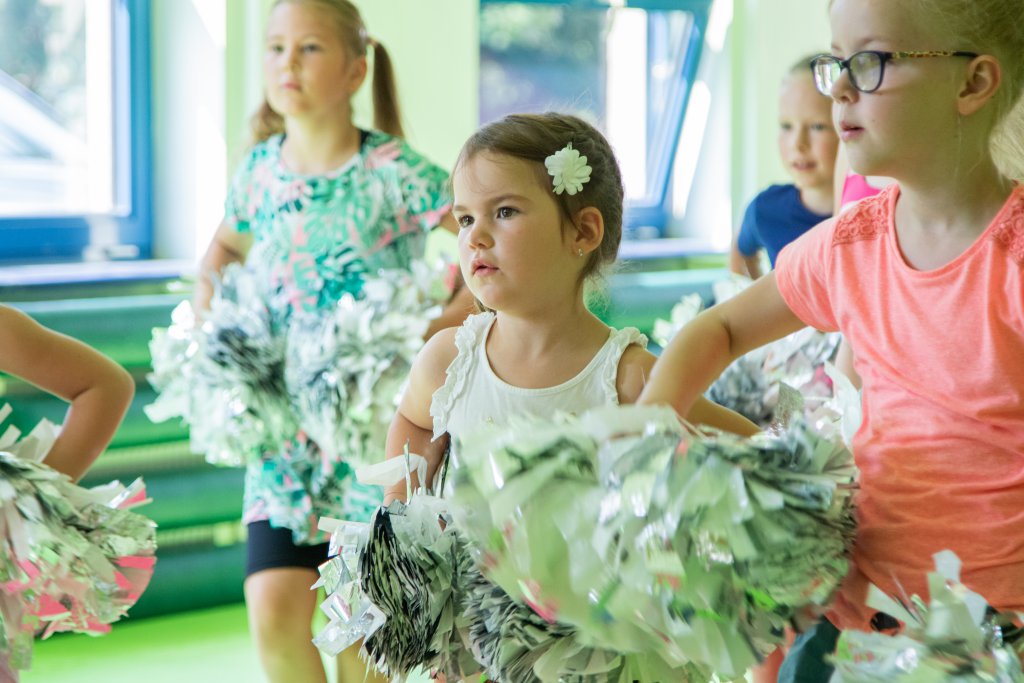 Ostrołęka: Wakacyjne zajęcia cheerleadingu dobiegły końca [15.07.2021] - zdjęcie #13 - eOstroleka.pl