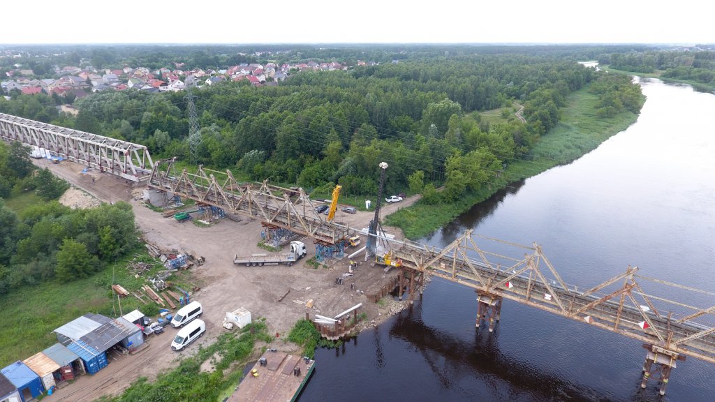 Przebudowa mostu kolejowego w Ostrołęce [15.07.2021] - zdjęcie #1 - eOstroleka.pl