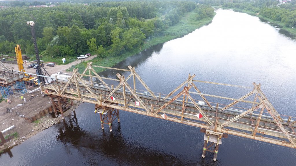 Przebudowa mostu kolejowego w Ostrołęce [15.07.2021] - zdjęcie #7 - eOstroleka.pl