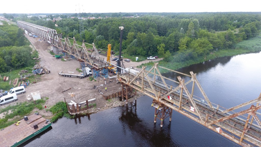 Przebudowa mostu kolejowego w Ostrołęce [15.07.2021] - zdjęcie #8 - eOstroleka.pl