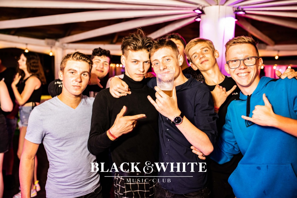 DJ SWAG w Clubie Black&White [09.07.2021] - zdjęcie #22 - eOstroleka.pl