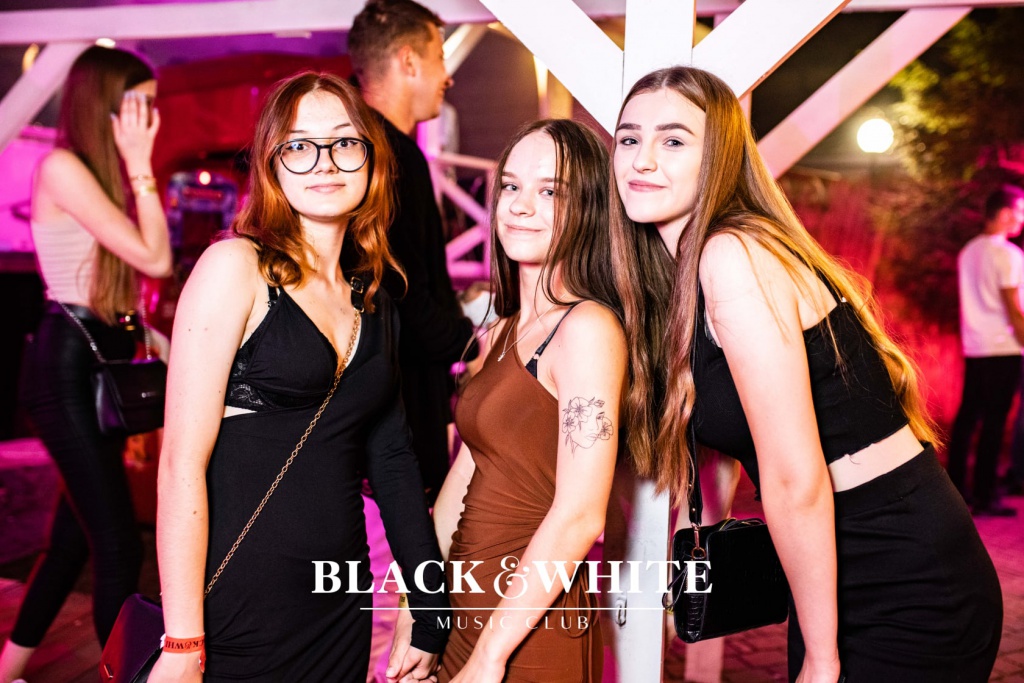 DJ SWAG w Clubie Black&White [09.07.2021] - zdjęcie #15 - eOstroleka.pl