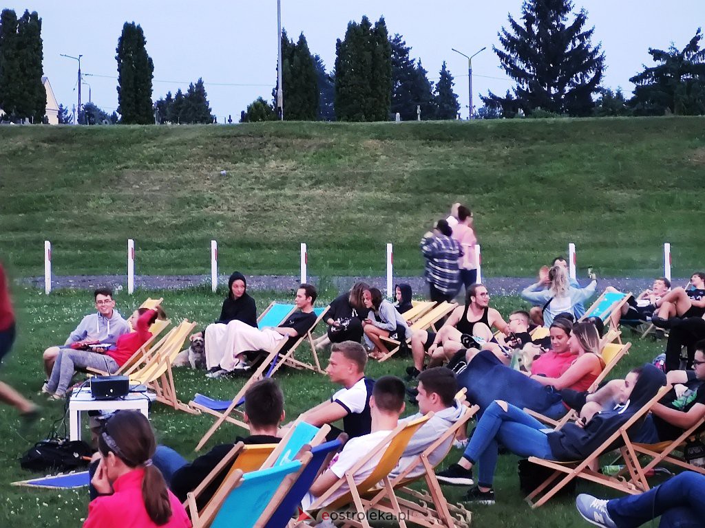 Kino letnie w Ostrołęce [17.07.2021] - zdjęcie #9 - eOstroleka.pl