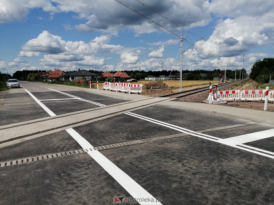 Przejazd kolejowy w Ławach już po przebudowie [20.07.2021] - zdjęcie #9 - eOstroleka.pl
