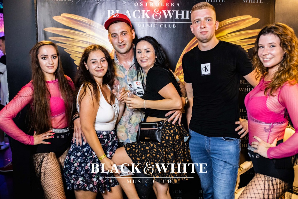 Gorąca impreza z Power Boy’em w Clubie Black&White [17.07.2021] - zdjęcie #32 - eOstroleka.pl
