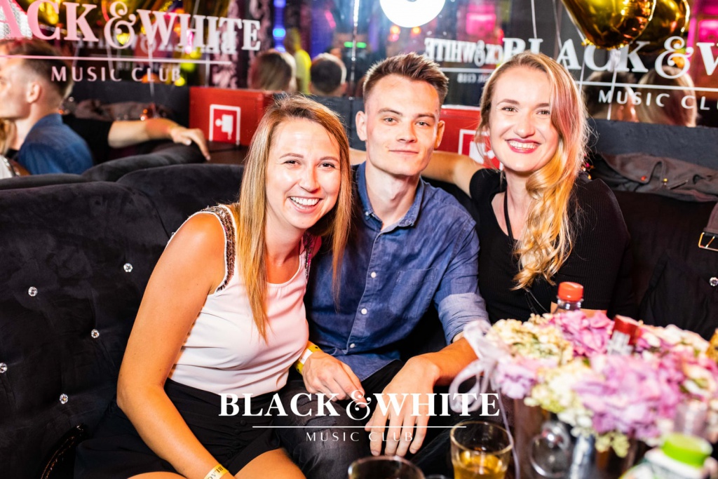 Gorąca impreza z Power Boy’em w Clubie Black&White [17.07.2021] - zdjęcie #25 - eOstroleka.pl