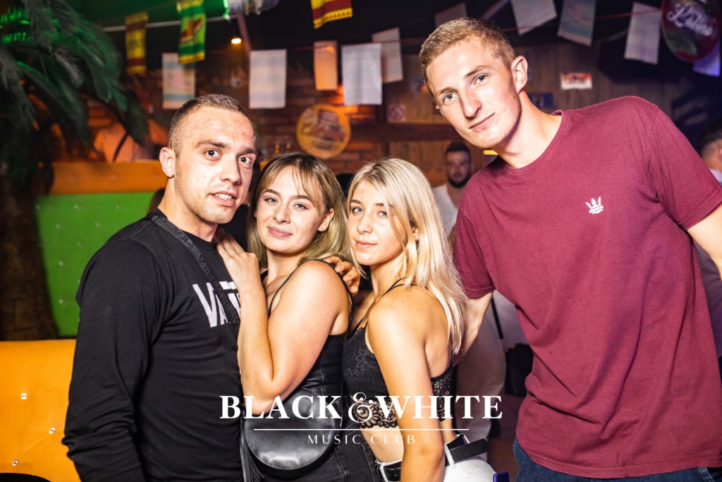Gorąca impreza z Power Boy’em w Clubie Black&White [17.07.2021] - zdjęcie #11 - eOstroleka.pl