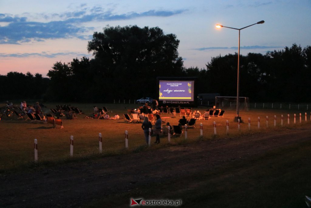 Kino plenerowe nad Narwią i film „Baby-Driver” [24.07.2021] - zdjęcie #25 - eOstroleka.pl