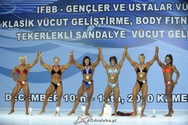 Mistrzostwa Świata Juniorów i Weteranów w Kulturystyce i Fitness - Turcja (10-13.12.2010) - zdjęcie #400 - eOstroleka.pl