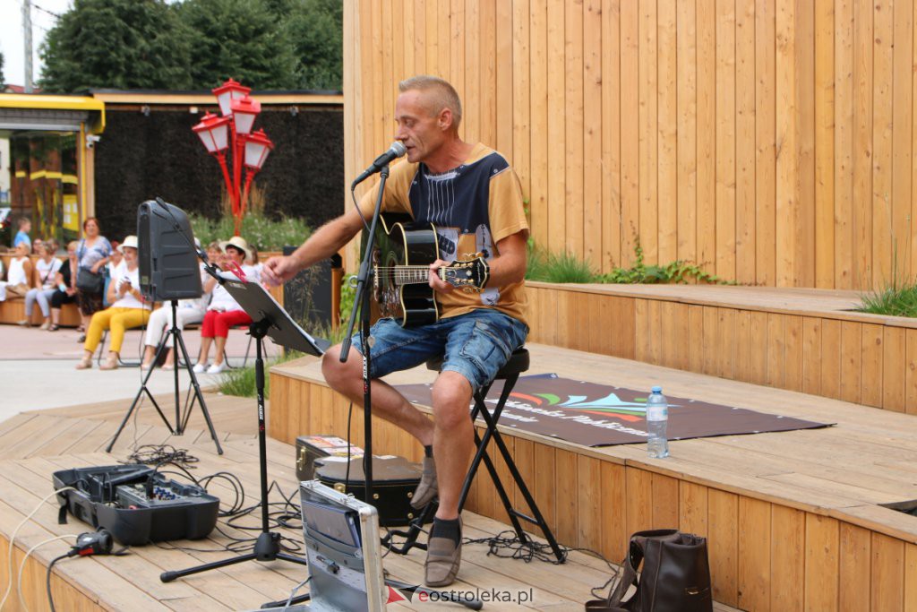 Rzekuń: Spotkania w tężni i koncert Adama Wołosza [25.07.2021] - zdjęcie #29 - eOstroleka.pl