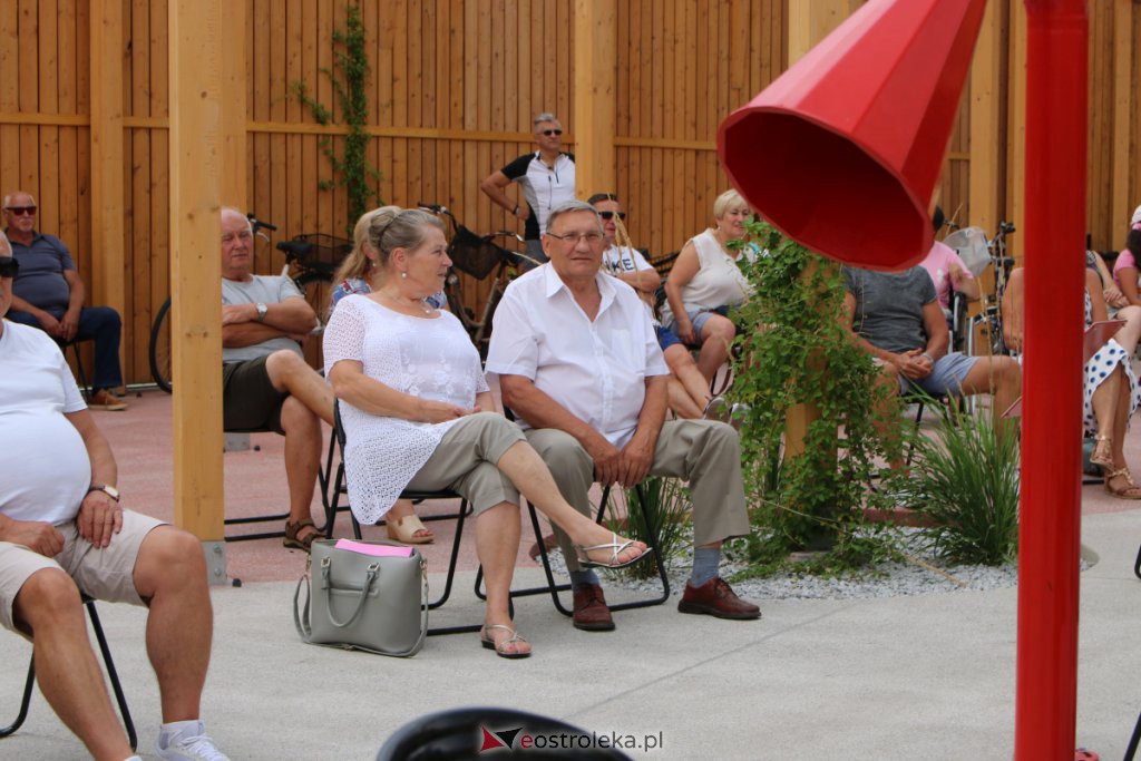 Rzekuń: Spotkania w tężni i koncert Adama Wołosza [25.07.2021] - zdjęcie #23 - eOstroleka.pl