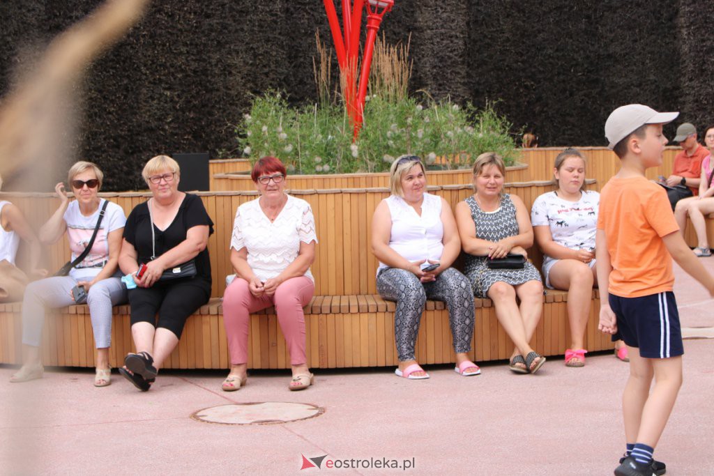 Rzekuń: Spotkania w tężni i koncert Adama Wołosza [25.07.2021] - zdjęcie #9 - eOstroleka.pl