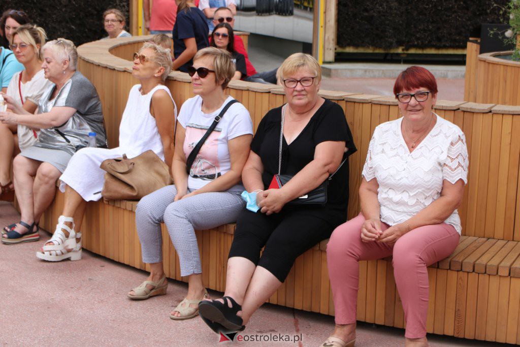 Rzekuń: Spotkania w tężni i koncert Adama Wołosza [25.07.2021] - zdjęcie #4 - eOstroleka.pl