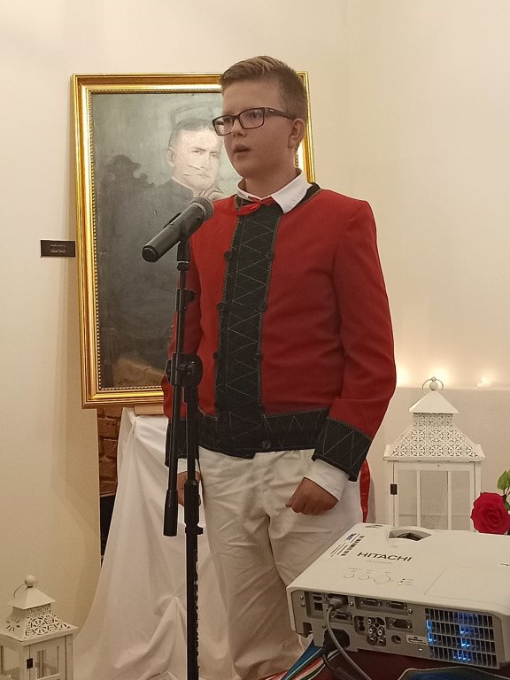 Noc Poezji w myszynieckiej dzwonnicy. W hołdzie ks. Skierkowskiemu [21.07.2021] - zdjęcie #24 - eOstroleka.pl