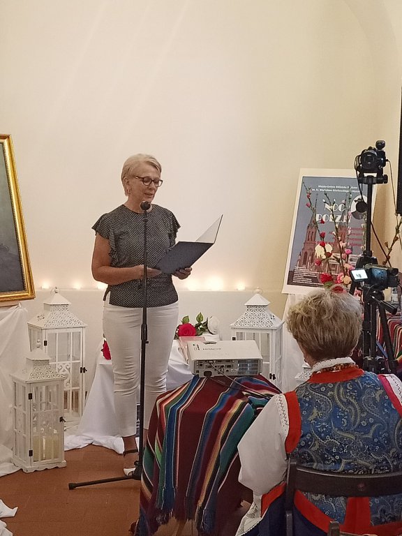 Noc Poezji w myszynieckiej dzwonnicy. W hołdzie ks. Skierkowskiemu [21.07.2021] - zdjęcie #16 - eOstroleka.pl