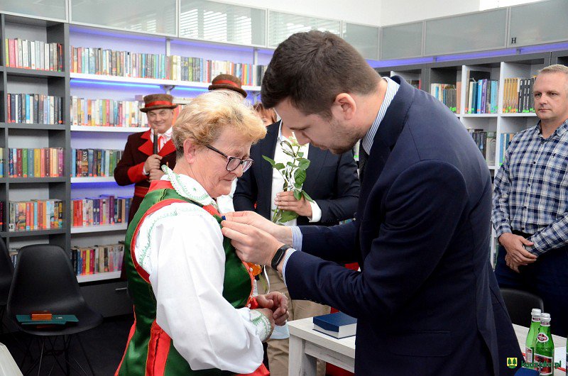 Medale „Pro Masovia” i „Gloria Artis” dla zasłużonych mieszkańców Kadzidła i zespołu Kurpianka [26.07.2021] - zdjęcie #8 - eOstroleka.pl