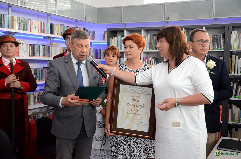Medale „Pro Masovia” i „Gloria Artis” dla zasłużonych mieszkańców Kadzidła i zespołu Kurpianka [26.07.2021] - zdjęcie #18 - eOstroleka.pl