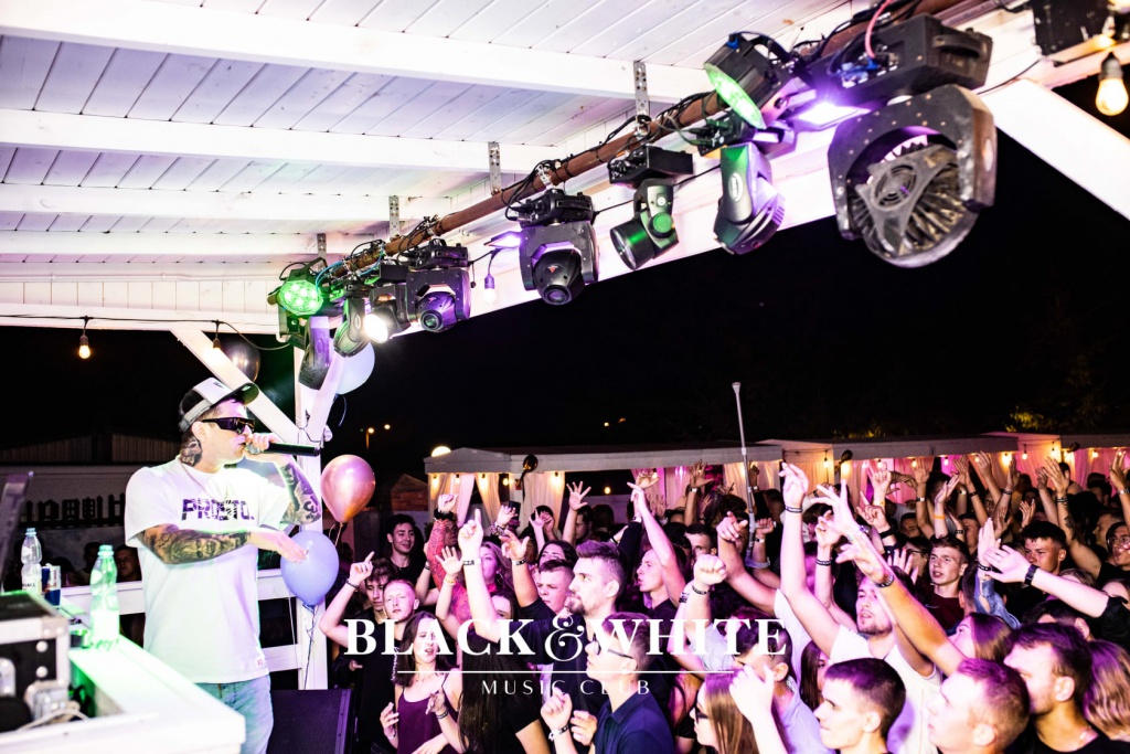 Studniówka z Cypisem w Clubie Black&White [23.07.2021] - zdjęcie #26 - eOstroleka.pl