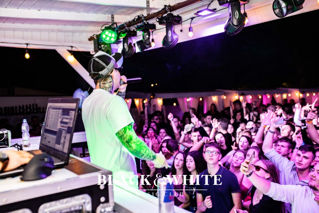 Studniówka z Cypisem w Clubie Black&White [23.07.2021] - zdjęcie #3 - eOstroleka.pl