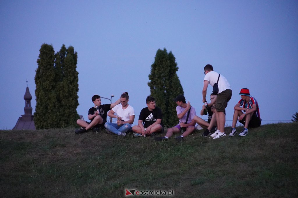 Kino plenerowe nad Narwią. Na zakończenie Na noże - zdjęcie #1 - eOstroleka.pl