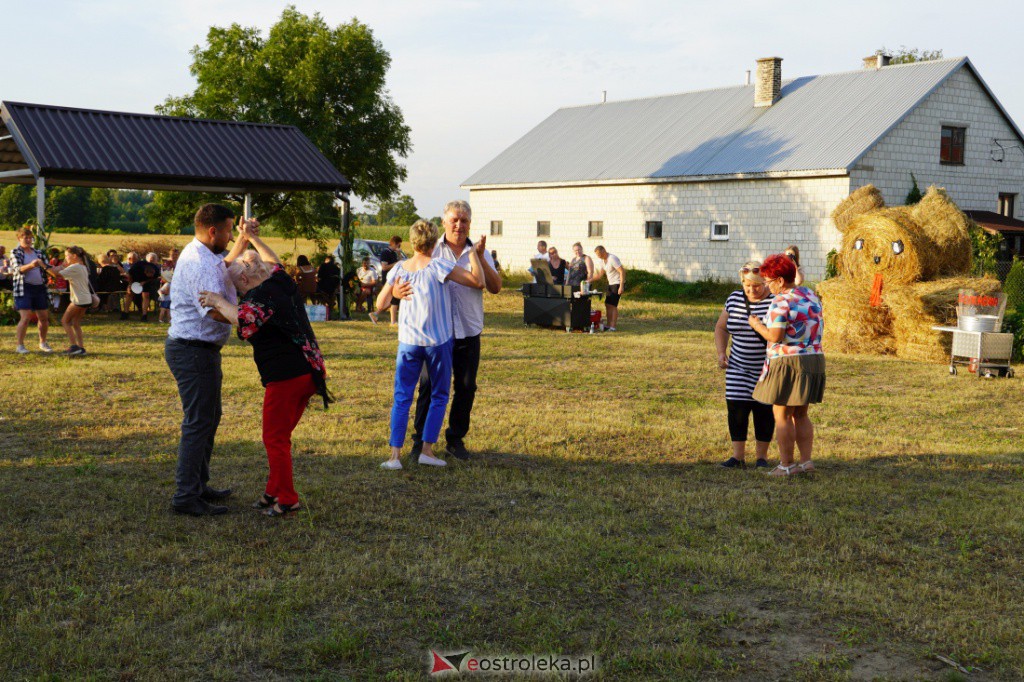 Pożegnanie lata – dożynki w miejscowości Wólka Kunińska [31.07.2021] - zdjęcie #3 - eOstroleka.pl