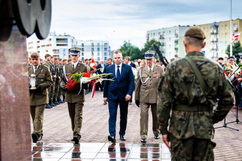 Miejskie uroczystości 77. rocznicy wybuchu Powstania Warszawskiego [01.08.2021] - zdjęcie #30 - eOstroleka.pl