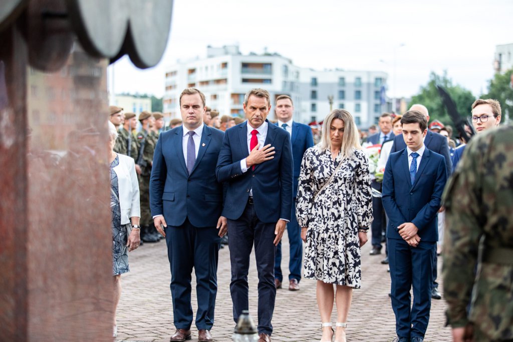 Miejskie uroczystości 77. rocznicy wybuchu Powstania Warszawskiego [01.08.2021] - zdjęcie #15 - eOstroleka.pl
