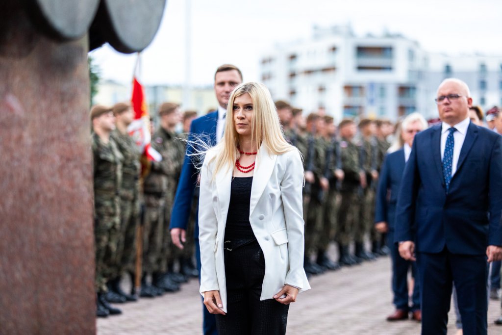 Miejskie uroczystości 77. rocznicy wybuchu Powstania Warszawskiego [01.08.2021] - zdjęcie #10 - eOstroleka.pl