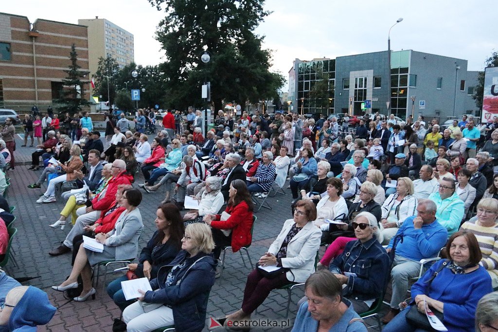 Koncert Ostrołęka Powstańcom Warszawskim [01.08.2021] - zdjęcie #16 - eOstroleka.pl