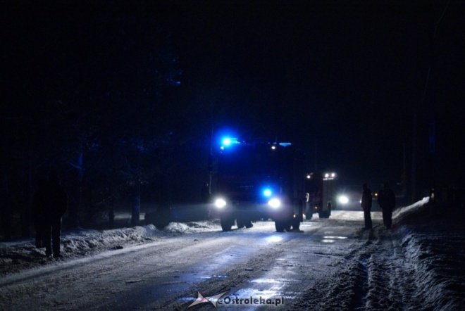 Wypadek w Łęgu Przedmiejskim (22.12.2010) - zdjęcie #11 - eOstroleka.pl