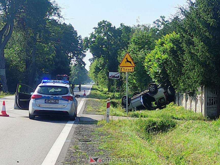 Wypadek w Rabędach [13.08.2021] - zdjęcie #3 - eOstroleka.pl