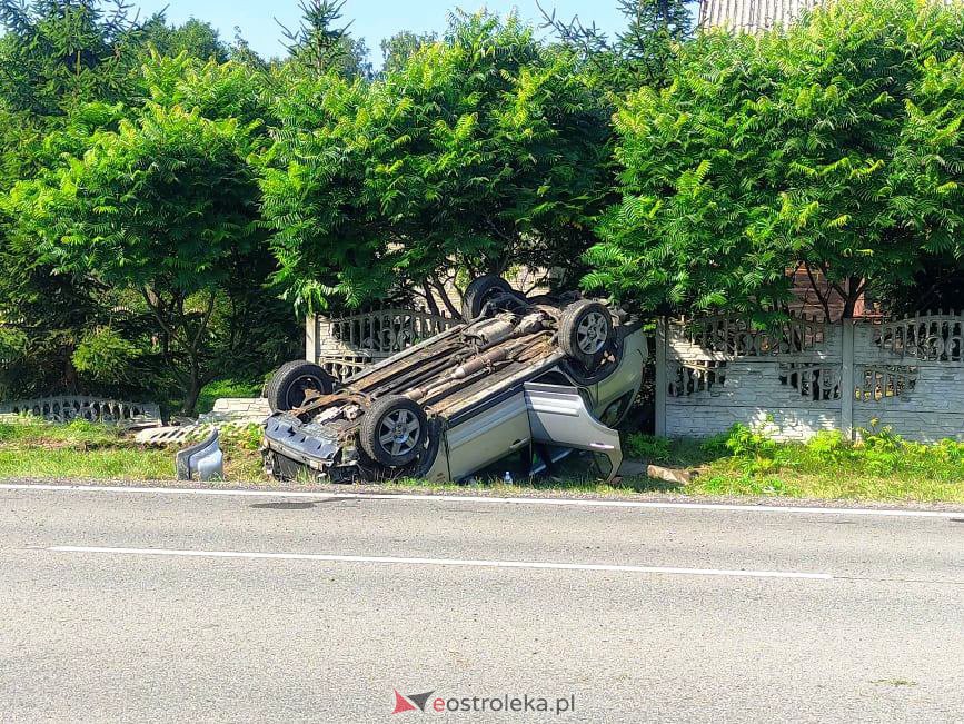 Wypadek w Rabędach [13.08.2021] - zdjęcie #4 - eOstroleka.pl
