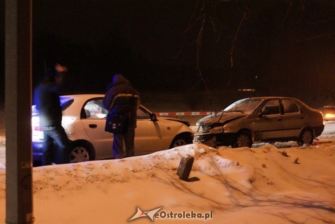Wypadek na ul. Ostrowskiej (29.12.2010) - zdjęcie #10 - eOstroleka.pl