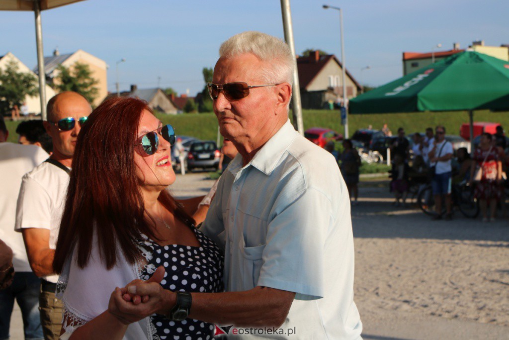 Letnia potańcówka na plaży miejskiej [15.08.2021] - zdjęcie #23 - eOstroleka.pl