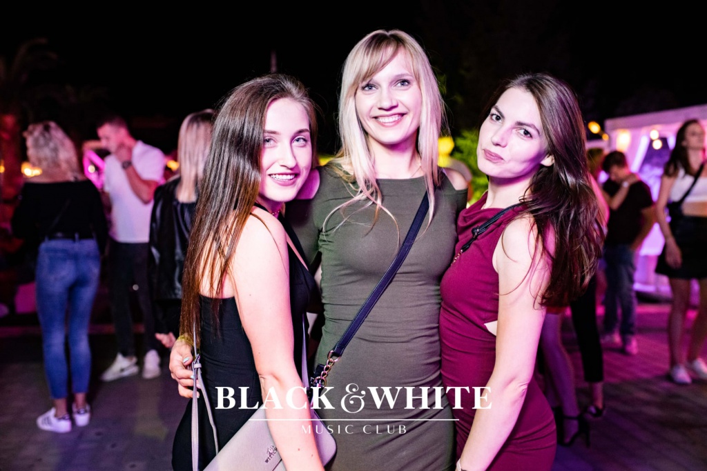 Szalone okularnice w Clubie Black&White [07.08.2021] - zdjęcie #8 - eOstroleka.pl