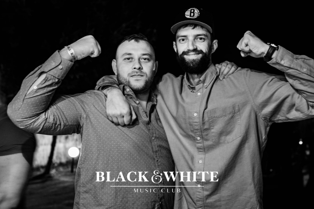 Szalone okularnice w Clubie Black&White [07.08.2021] - zdjęcie #14 - eOstroleka.pl