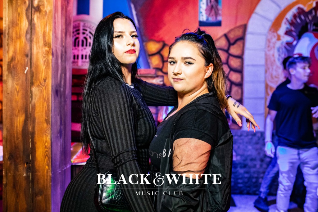 Wac Toja w Clubie Black&White [06.08.2021] - zdjęcie #5 - eOstroleka.pl