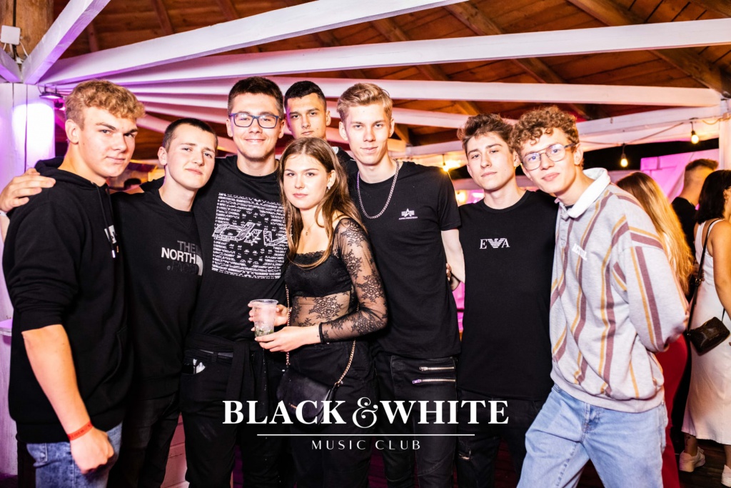 Wac Toja w Clubie Black&White [06.08.2021] - zdjęcie #8 - eOstroleka.pl