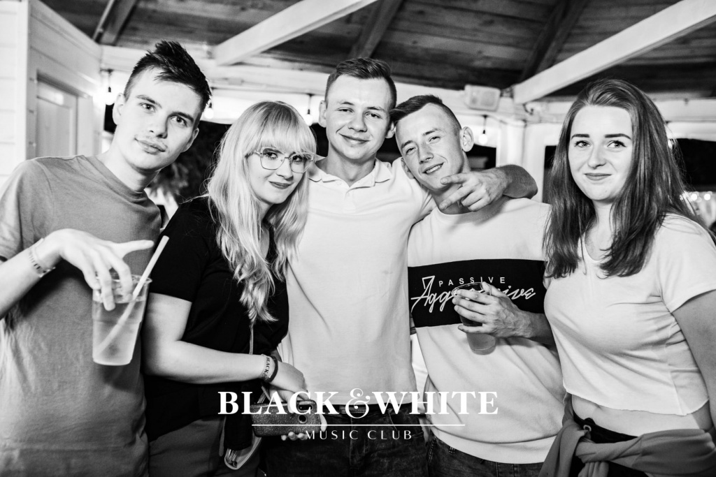 Wac Toja w Clubie Black&White [06.08.2021] - zdjęcie #33 - eOstroleka.pl