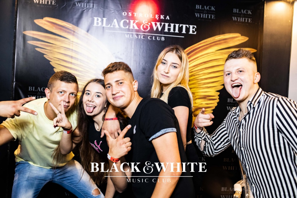 Wac Toja w Clubie Black&White [06.08.2021] - zdjęcie #45 - eOstroleka.pl