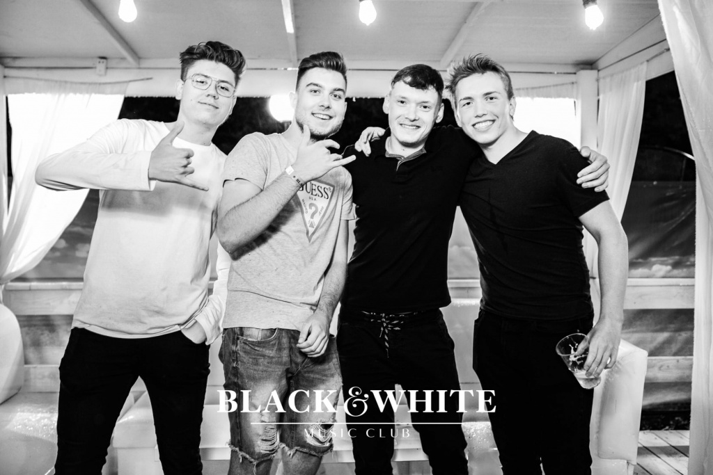 Wac Toja w Clubie Black&White [06.08.2021] - zdjęcie #27 - eOstroleka.pl
