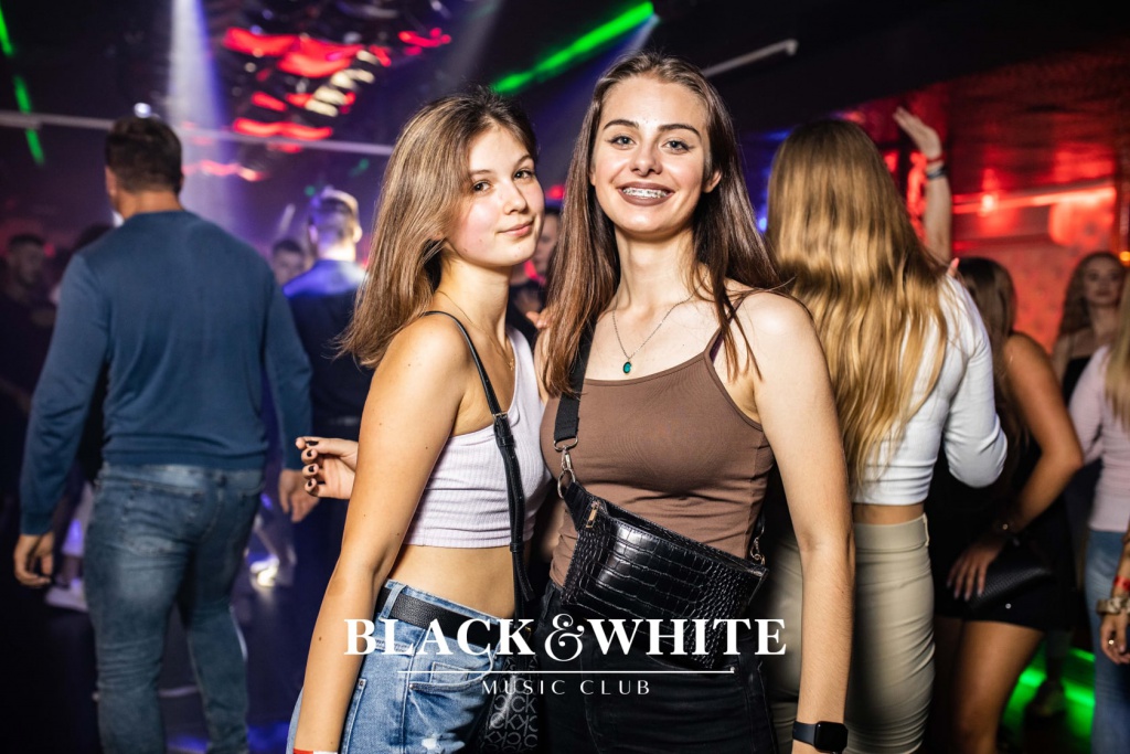 Wac Toja w Clubie Black&White [06.08.2021] - zdjęcie #59 - eOstroleka.pl