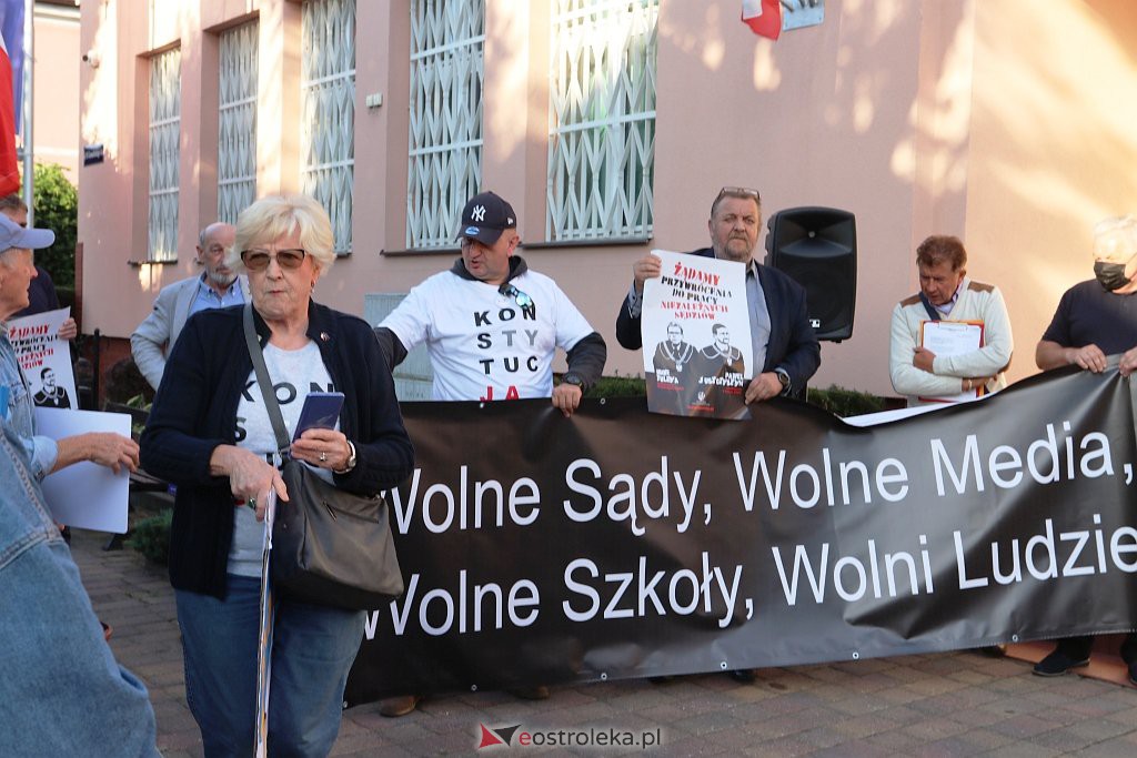 Protest  Wolne Sądy, Wolne Media, Wolne Szkoły, Wolni Ludzie [18.08.2021] - zdjęcie #5 - eOstroleka.pl