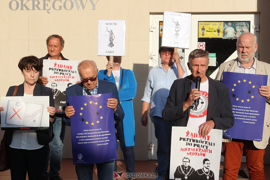 Protest  Wolne Sądy, Wolne Media, Wolne Szkoły, Wolni Ludzie [18.08.2021] - zdjęcie #19 - eOstroleka.pl