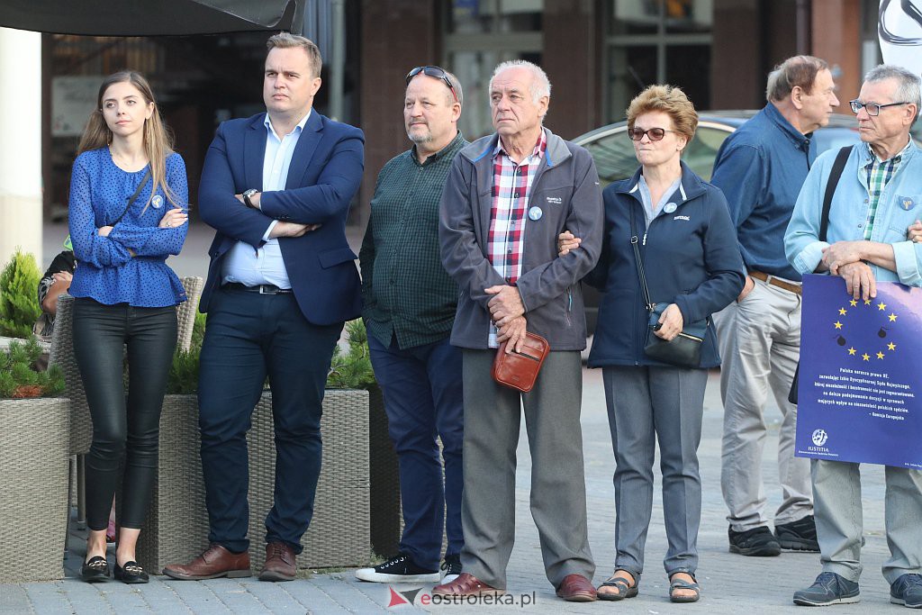 Protest  Wolne Sądy, Wolne Media, Wolne Szkoły, Wolni Ludzie [18.08.2021] - zdjęcie #21 - eOstroleka.pl