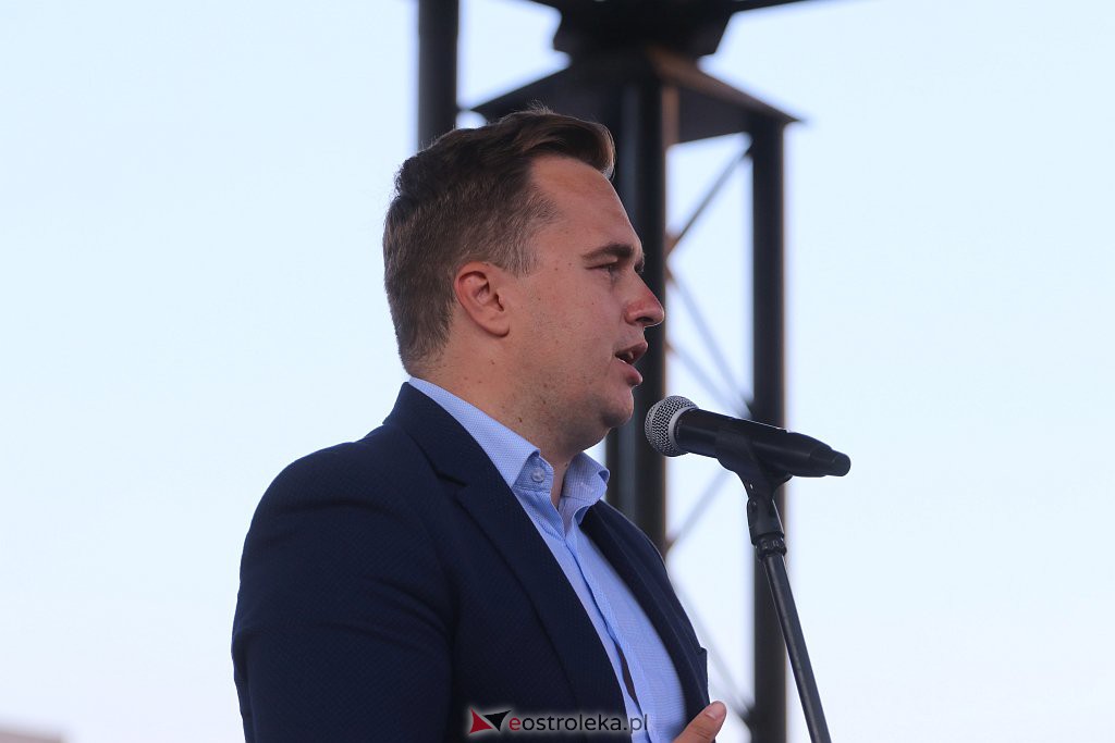 Protest  Wolne Sądy, Wolne Media, Wolne Szkoły, Wolni Ludzie [18.08.2021] - zdjęcie #6 - eOstroleka.pl