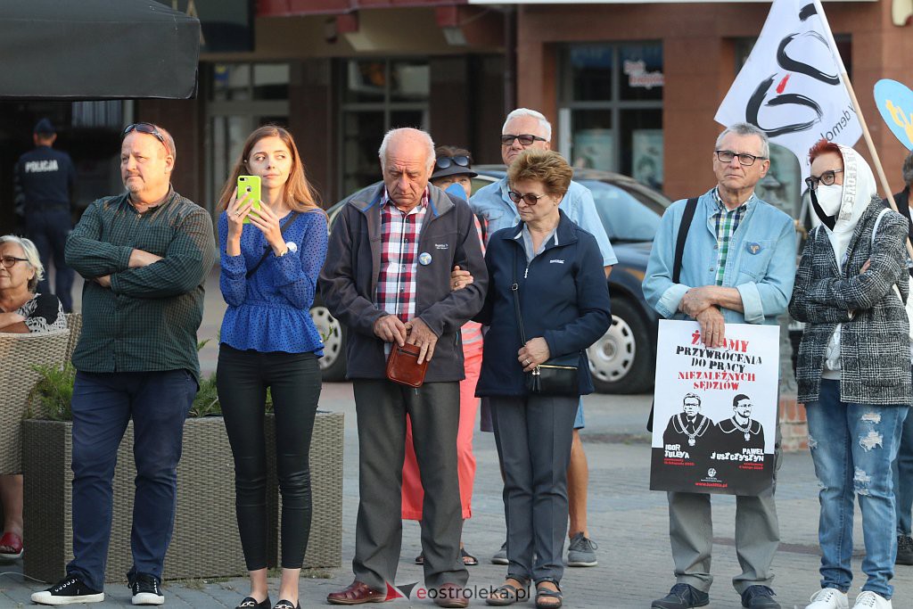 Protest  Wolne Sądy, Wolne Media, Wolne Szkoły, Wolni Ludzie [18.08.2021] - zdjęcie #5 - eOstroleka.pl