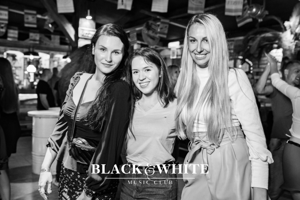 Playboys w Clubie Black&White [14.08.2021] - zdjęcie #2 - eOstroleka.pl